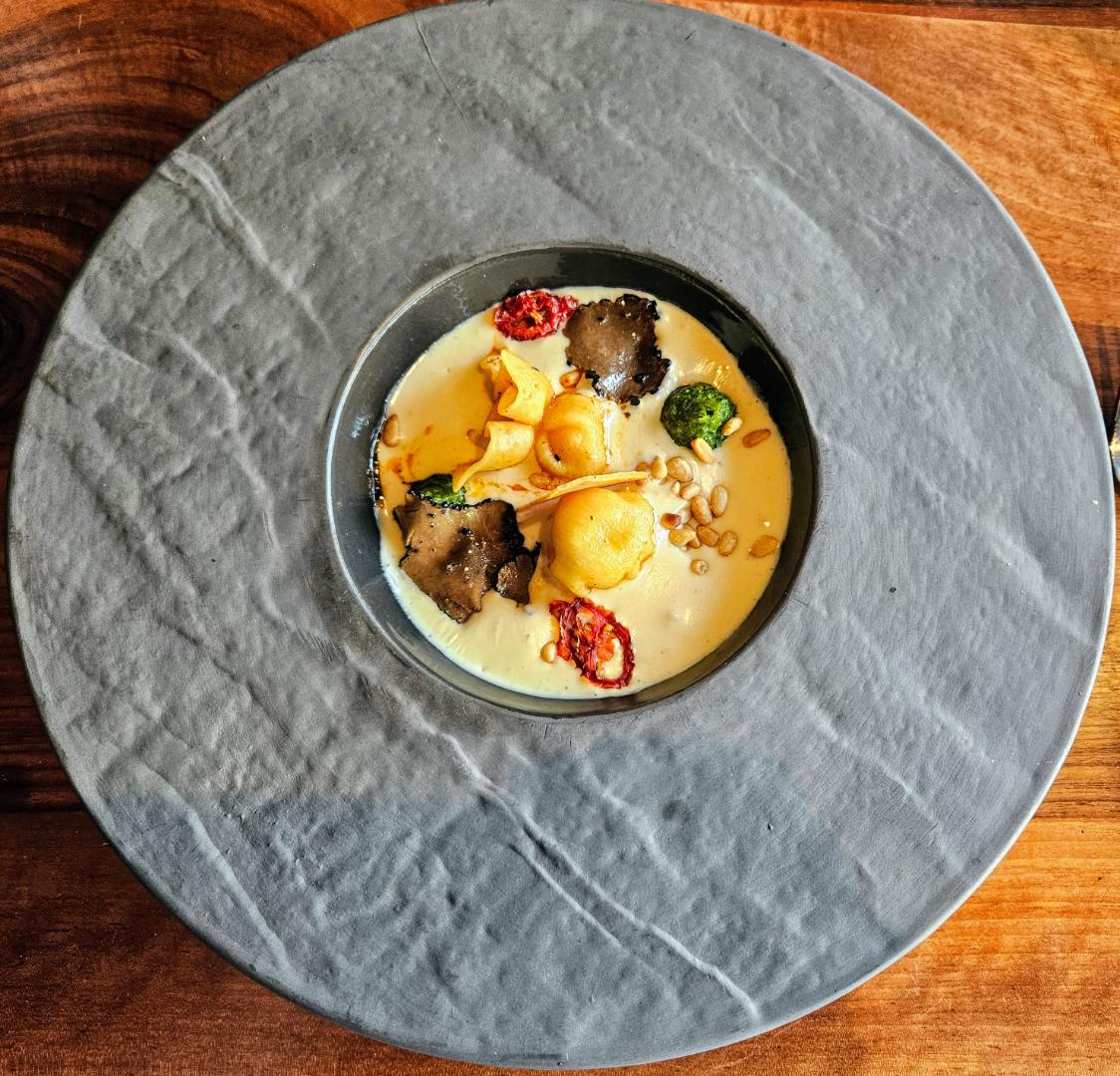 Fine dining by Stephanie & Arnaud de Klerk - 11 April 2025