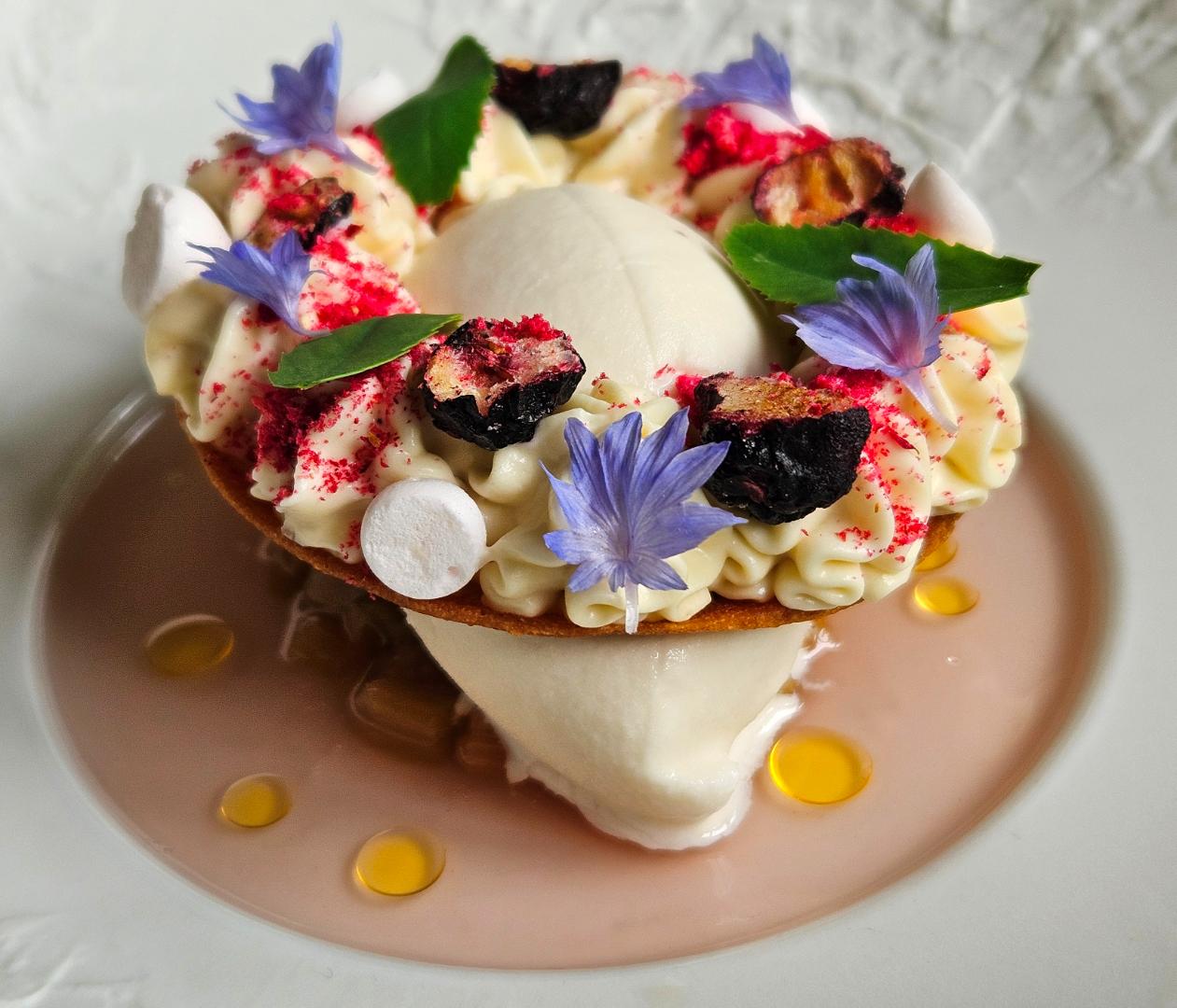 Fine dining by Stephanie & Arnaud de Klerk - 1 June 2025