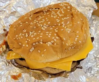 Five Guys (Utrecht), mijn bezoek op 5 oktober 2022, foto 2 van 7